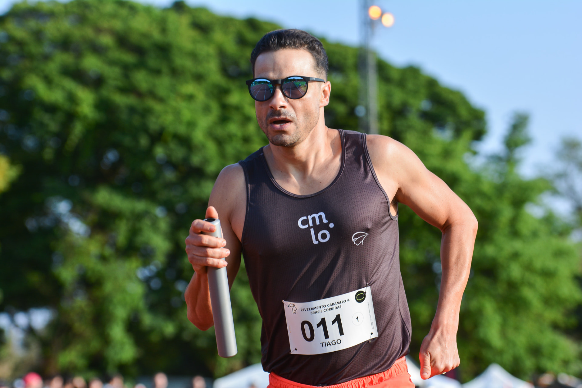 Tiago Conceição competindo em prova de revezamento